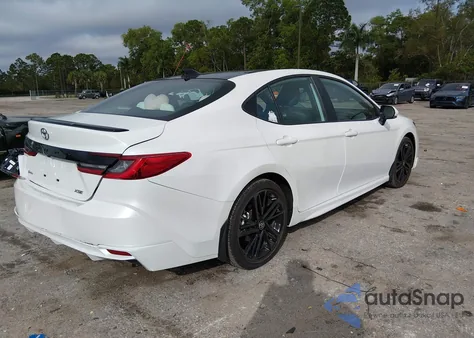 2025 Toyota Camry Xse z USA, uszkodzony, nr VIN 4T1DAACK2SU065540